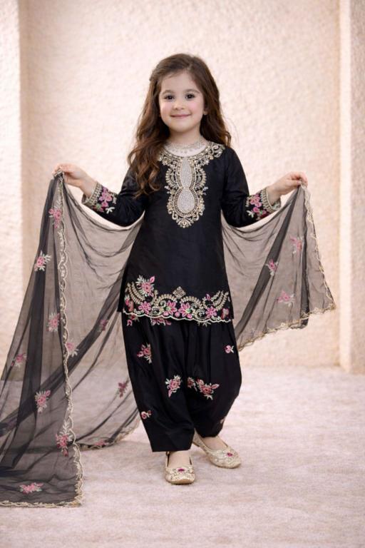 Premium Quality Ready To Wear OC 245 Crep Black Kids clothing suppliers in Mumbai
